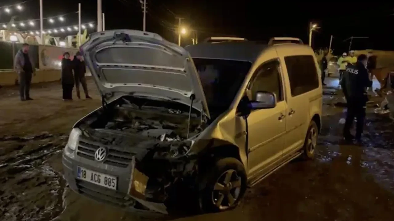 Çankırı'da zincirleme trafik kazası: Çok sayıda yaralı var!