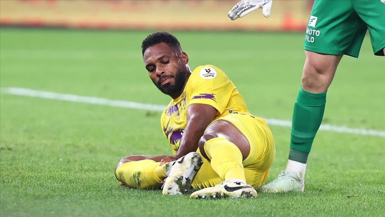 Eyüpspor'dan Luccas Claro’nun sağlık durumu belli oldu!