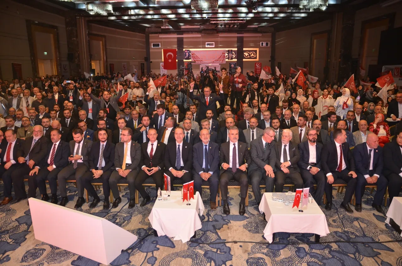 Fatih Erbakan: 60 milyon Müslüman'ın kurtarılma sorumluluğu omuzlarımızdadır