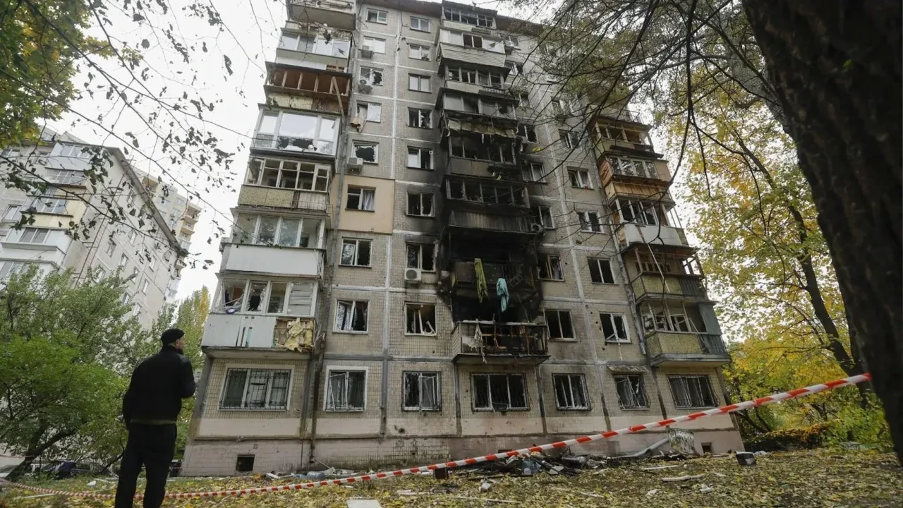 Rusya'dan Ukrayna'nın kalbine hava saldırısı! Kiev'de 3 ölü, 29 yaralı