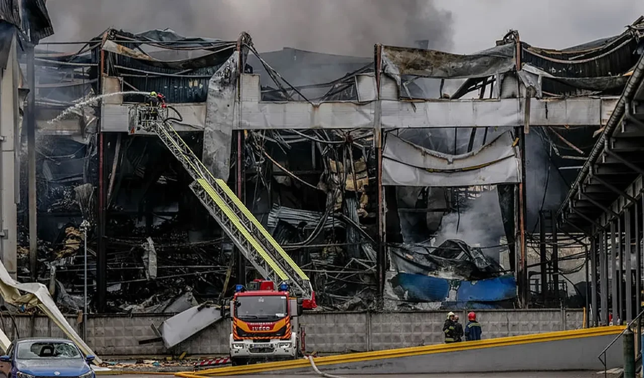 Rusya'dan Ukrayna'nın kalbine hava saldırısı! Kiev'de 3 ölü, 29 yaralı