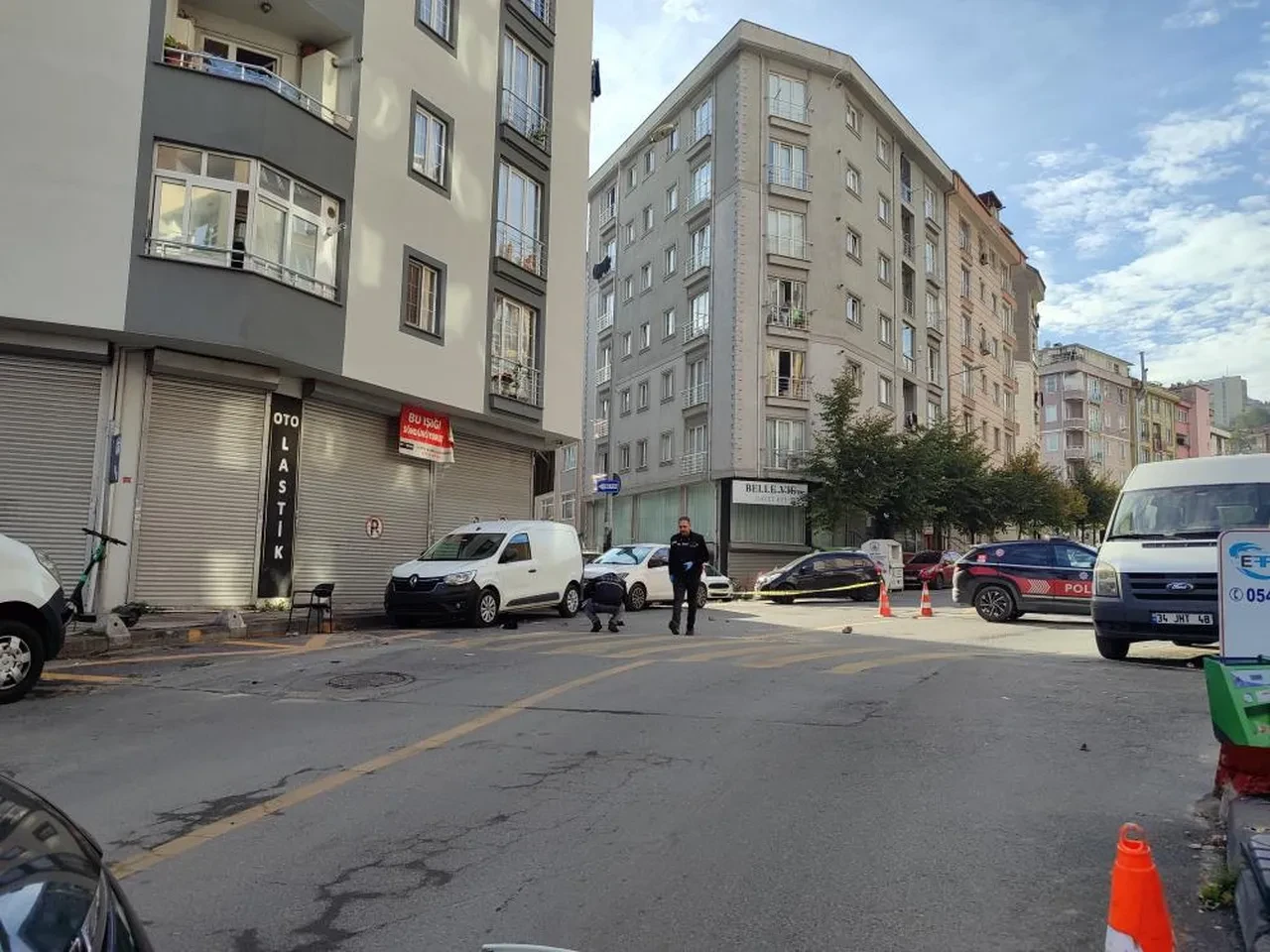 Sokak ortasında bir kadın cinayeti daha! 15 el ateş ederek kayıplara karıştı