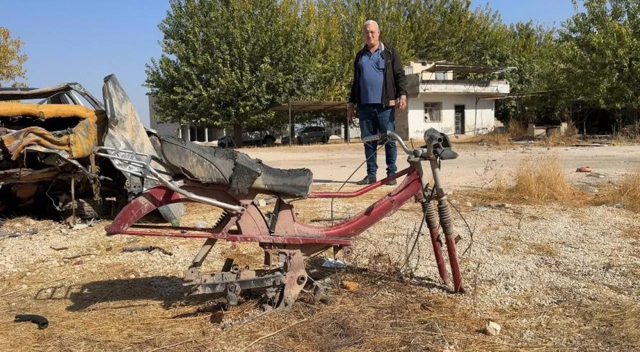 Yediemin parkı hurdalığa döndü! Ne buldularsa parçaladılar