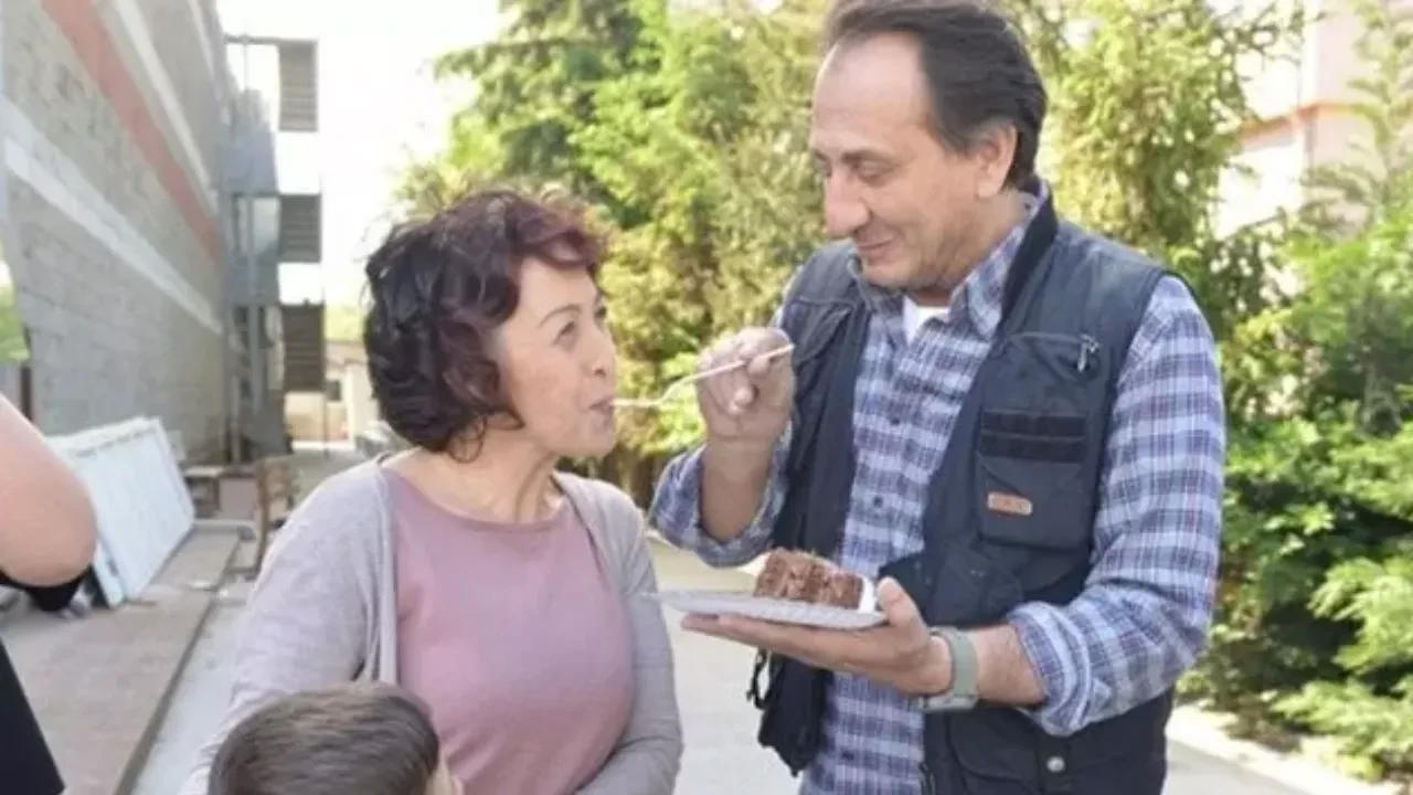 Arka Sokaklar'ın Hüsnü ve Suat'ı yıllar sonra buluştu!