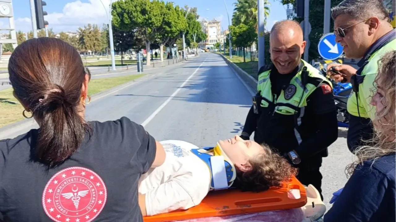 Başlarından bir an olsun ayrılmadı! Genç kızdan polise kahvaltı sözü