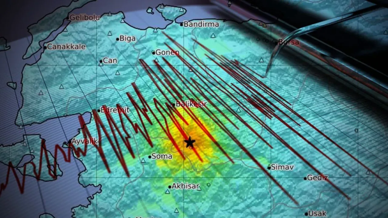 Çanakkale'de korkutan deprem! Çevre iller de sallandı