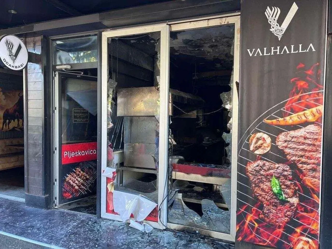 Karadağ'da Türk vatandaşlarının arabalarına, dükkanlarına saldırı! Gerginlik tırmanıyor