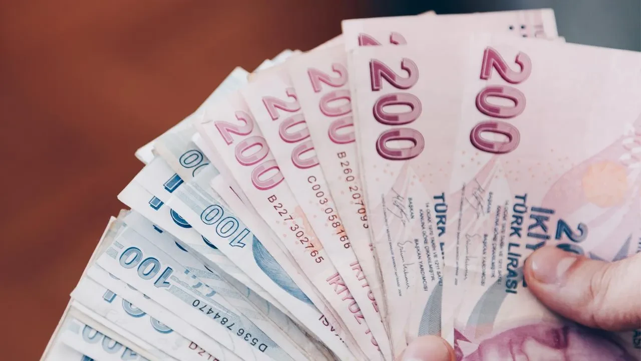 Maaşa hacizde yeni düzenleme! Sadece yüzde 25'ine el konabiliyordu