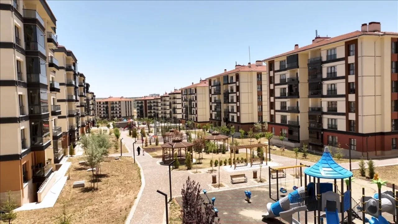 TOKİ 500 bin sosyal konut hakkında merak edilen her şey! Ödeme, başvuru şartları ve taksit imkanları