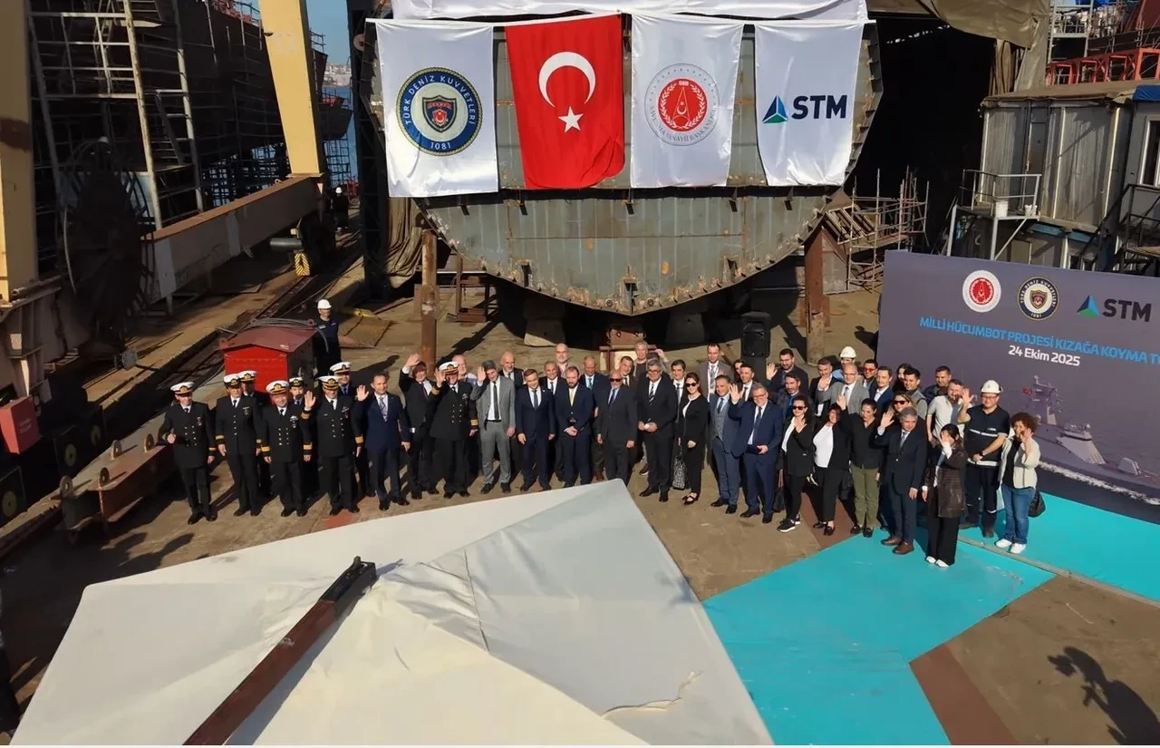 Türkiye'nin milli hücumbotu için kritik adım: İlk blok kızağa çekildi