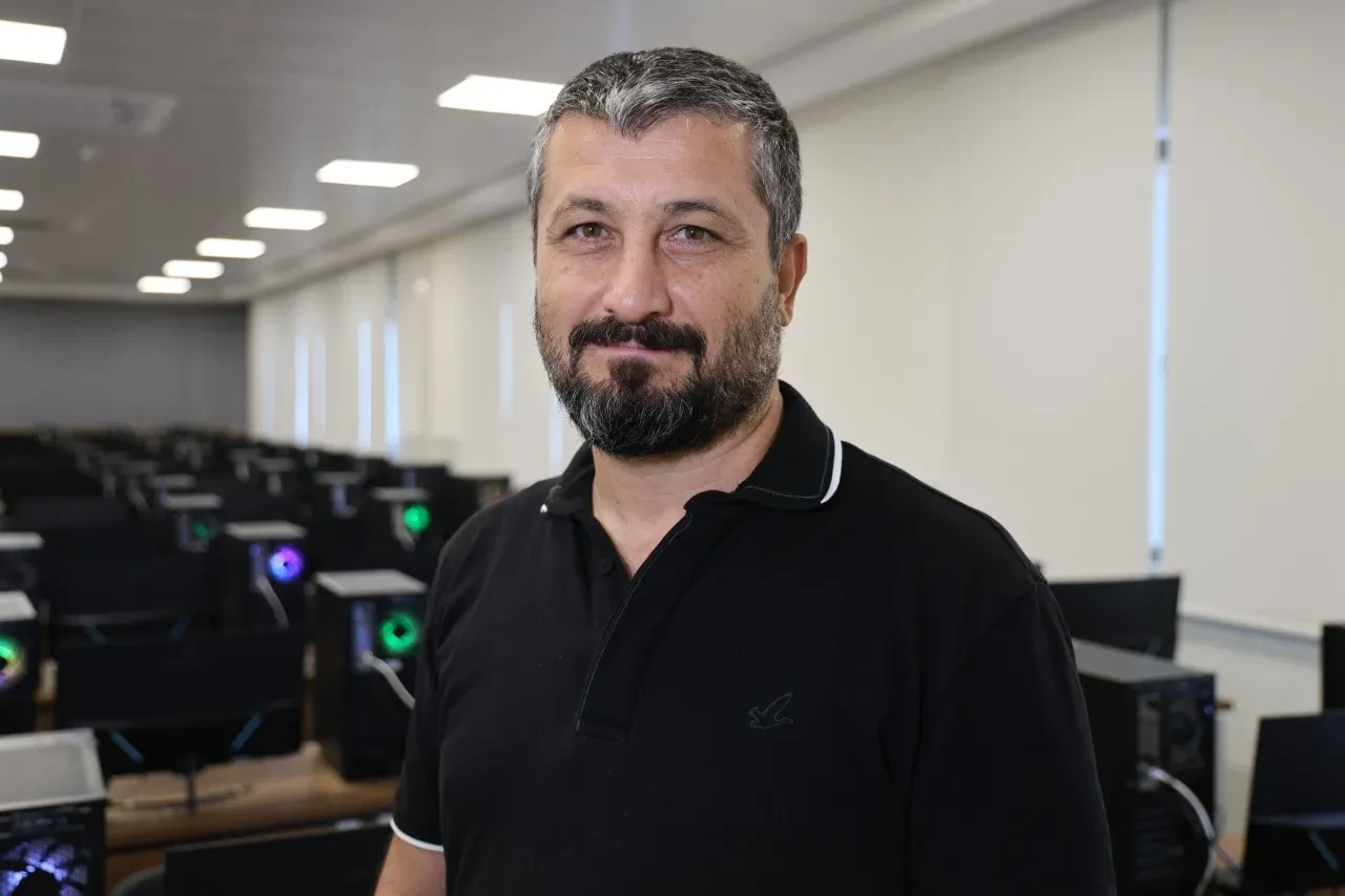 Yapay zeka içeriklerine etik önlem şartı: Türk akademisyenden 'bu ibare zorunlu olmalı' uyarısı