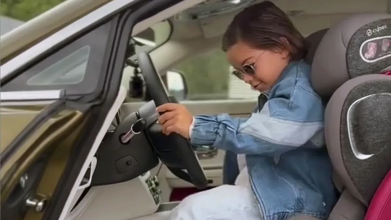 Zayn Sofuoğlu'ndan drift şovu! Milyonlar izledi, yüz binlerce beğeni aldı