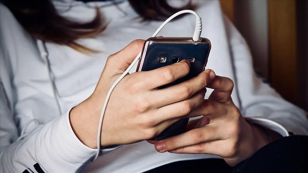 Aileler dikkat! Uzman Psikolog açıkladı: Toplumsal tehlike yaklaşıyor