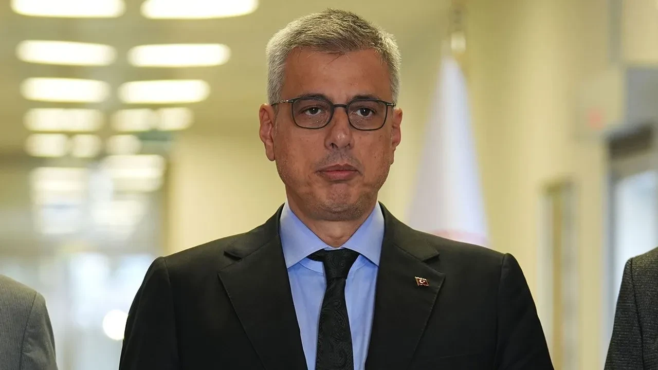 Bakan Memişoğlu depremde yaralananların sağlık durumunu açıkladı