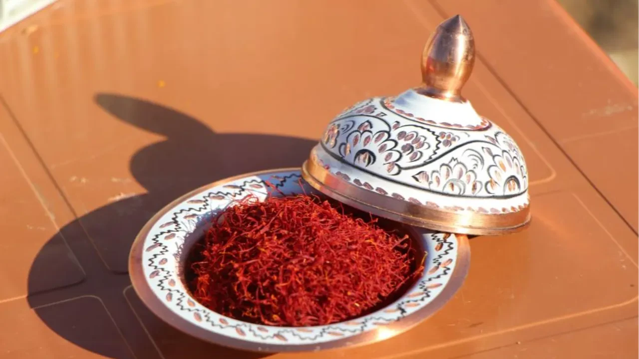 Bu da kırmızı altın! Dünyanın en pahalı baharatı: Bir gramı 500 TL