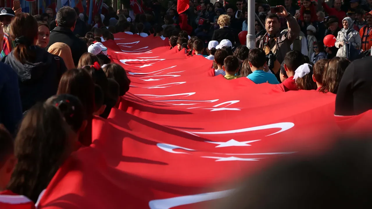 Bursa 29 Ekim Cumhuriyet Bayramı etkinlikleri, konserleri! Nilüfer, Osmangazi, Yıldırım, Harmancık, Karacebey Cumhuriyet Bayramı konserleri
