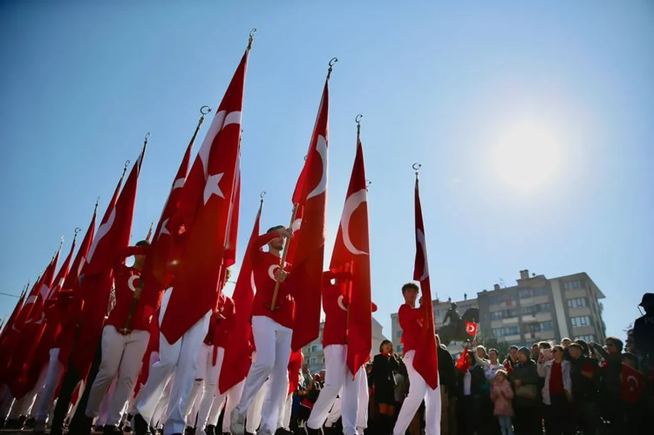 Bursa 29 Ekim Cumhuriyet Bayramı etkinlikleri, konserleri! Nilüfer, Osmangazi, Yıldırım, Harmancık, Karacebey Cumhuriyet Bayramı konserleri