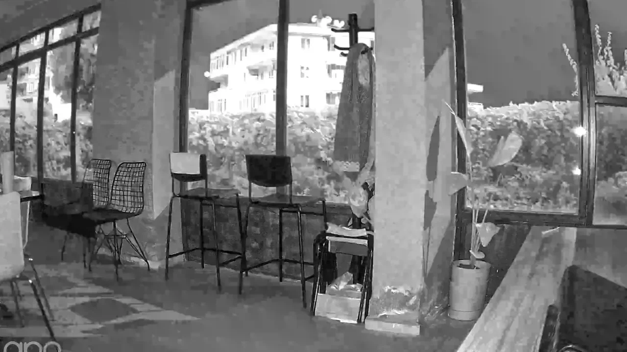 Deprem ve şimşek aynı anda! Vatandaşları korkuttu
