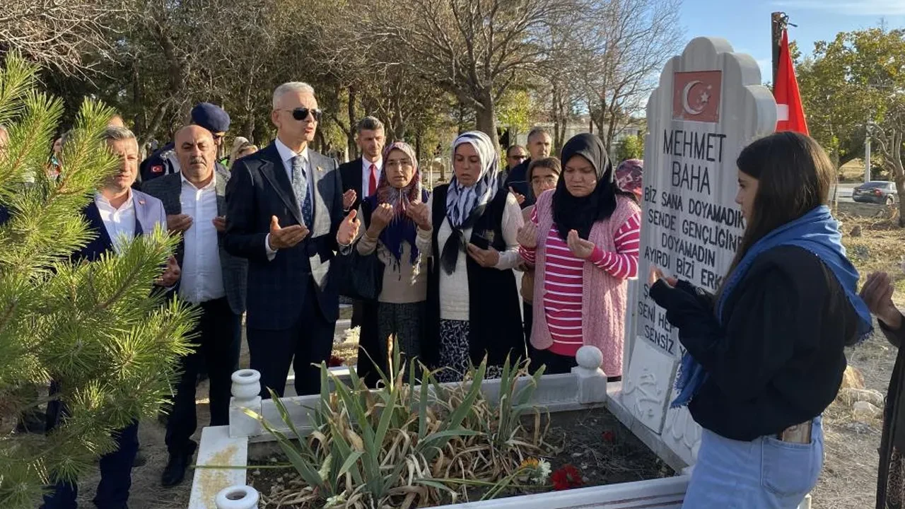 Ermenek maden şehitleri 11 yıl sonra mezarları başında anıldı