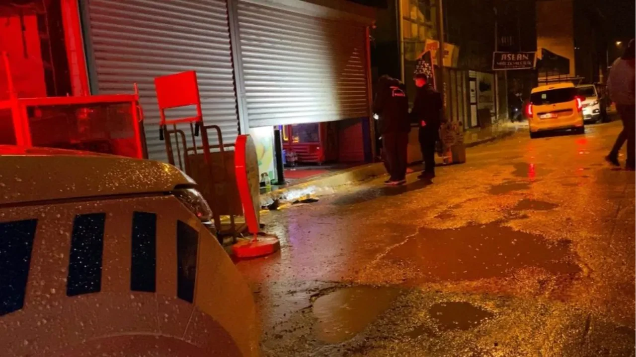 Gece yarısı silah sesleri yükseldi! Tekel bayisine saldırdılar