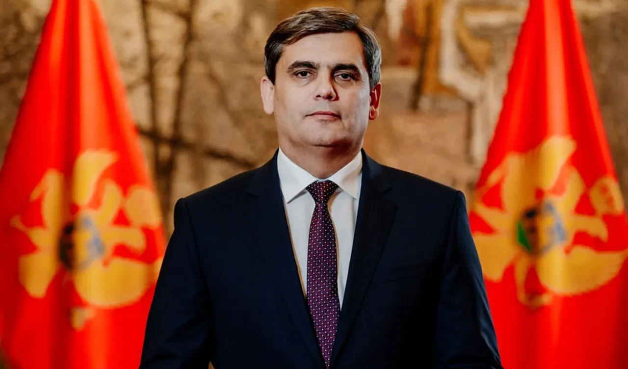 Karadağ sokaklarında büyük kaos! 14 bin Türk'ün akıbeti belli oldu