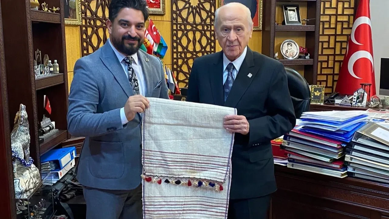 Roman toplumu temsilcisi Devlet Bahçeli ile görüştü