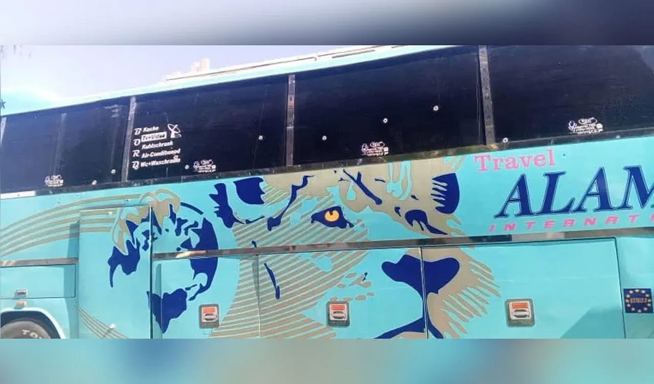 Suriye'de otobüse silahlı saldırı! Ölü ve yaralılar var