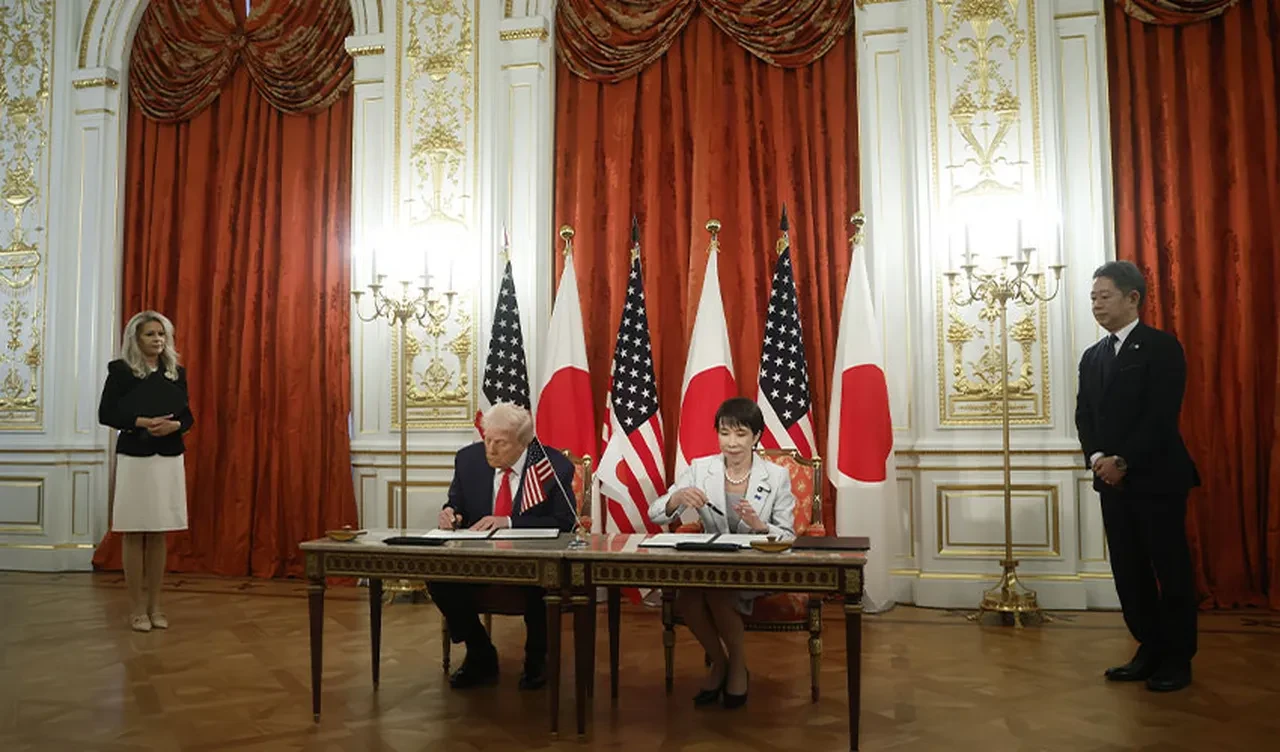 Trump'tan Japonya ziyareti sonrası Toyota çağrısı: "Gidin bir tane alın"