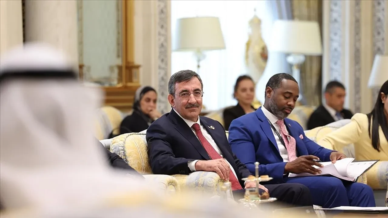 Türkiye Yüzyılı vizyonu Riyad’da anlatıldı!