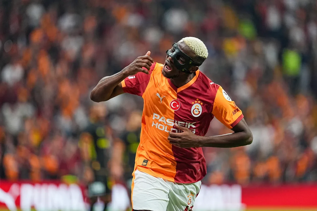 Victor Osimhen'den sosyal medyada olay paylaşım! Tepkilere dayanamadı
