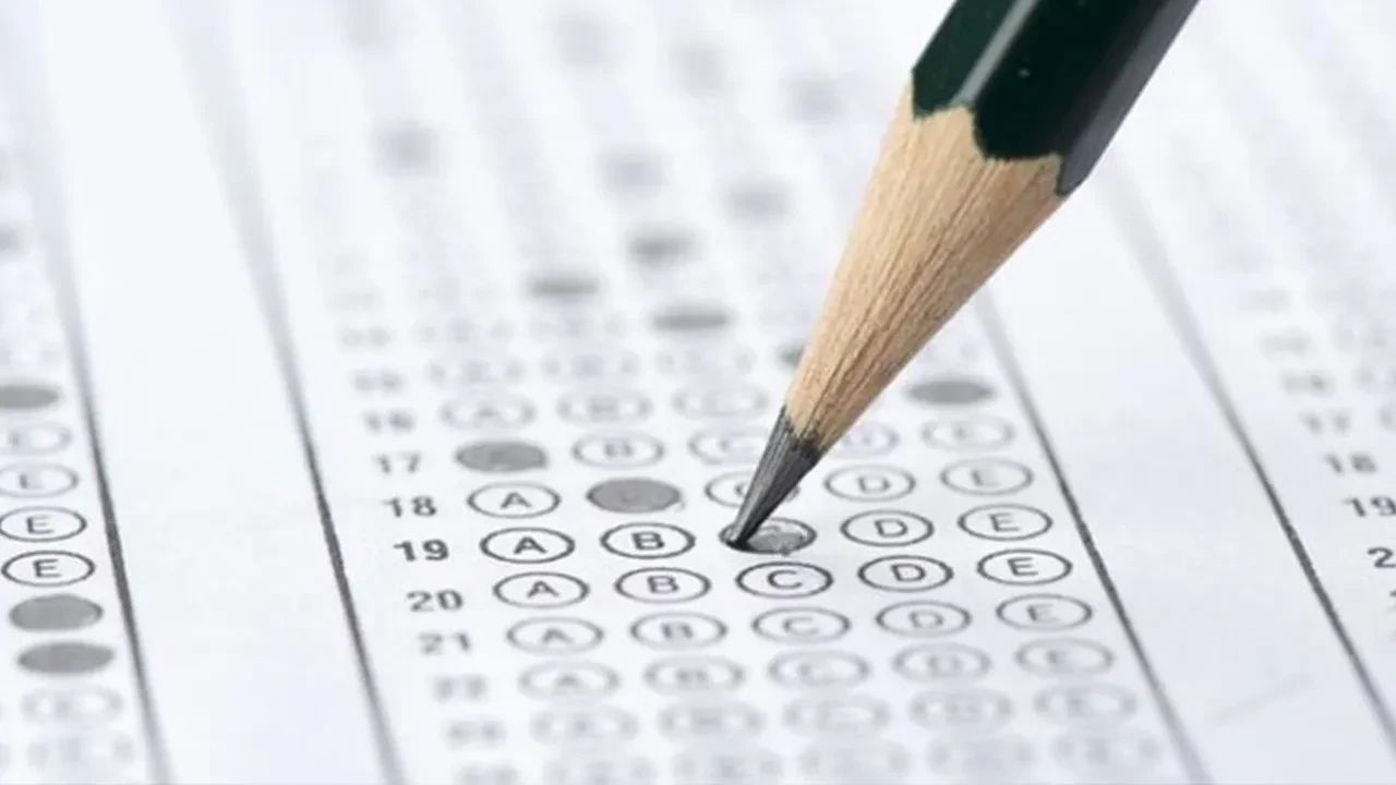 Anadolu Üniversitesi AÖF sınavı ne zaman ayın kaçında?