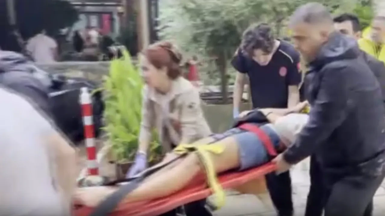 Antalya'da sağanak felakete neden oldu! 3 kişi ağaç altında kaldı