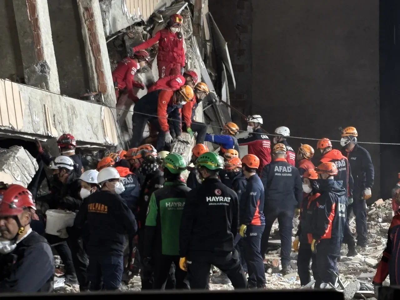 Gebze'de çöken binayla ilgili yeni gelişme! Adalet Bakanı Yılmaz Tunç duyurdu