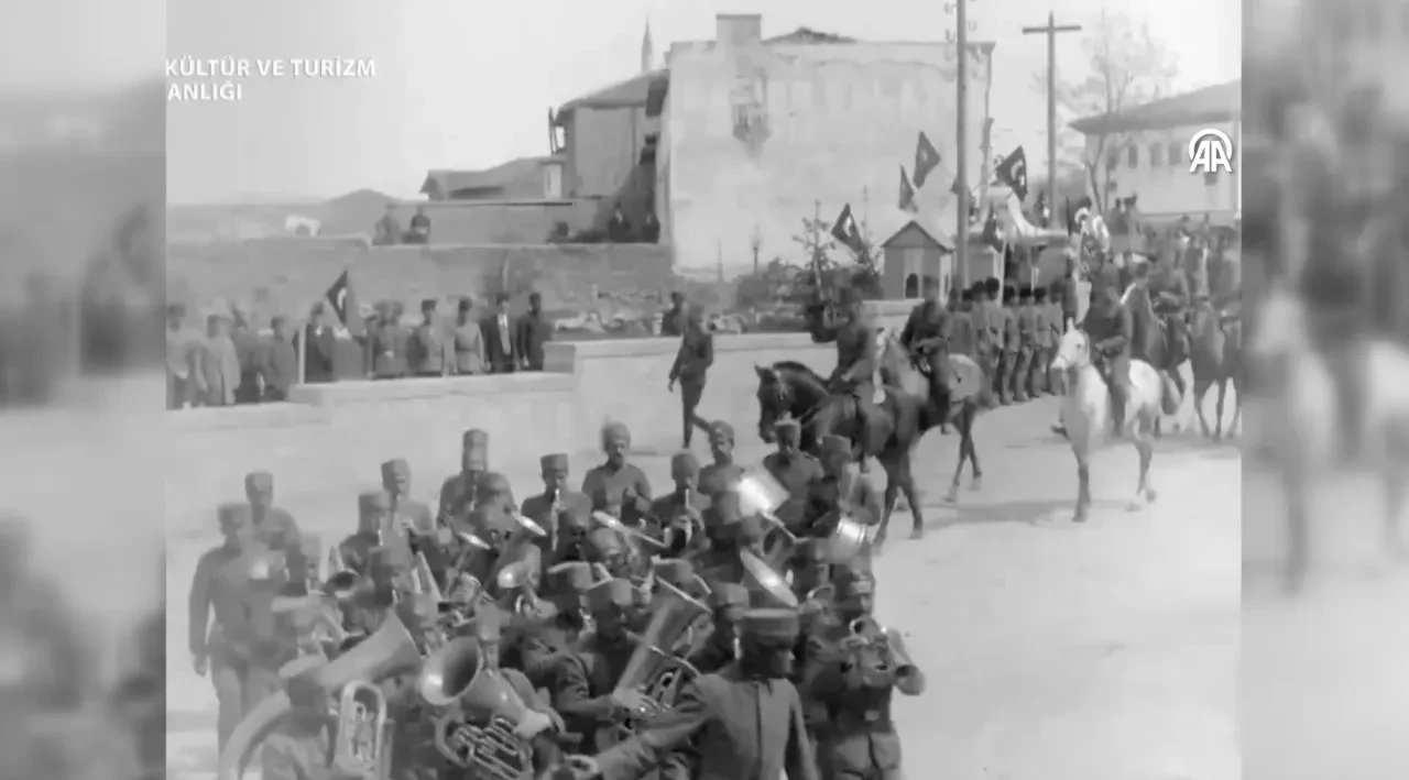 Kültür ve Turizm Bakanlığından 29 Ekim mesajı: 102. yıl coşkusu "10. Yıl Nutku" ile anıldı