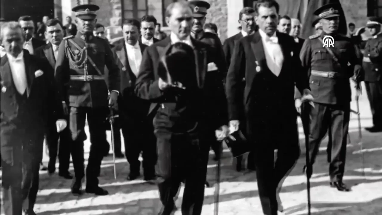 MSB'den 29 Ekim Cumhuriyet Bayramı'na özel video: 'Yeniden Doğuş' vurgusu