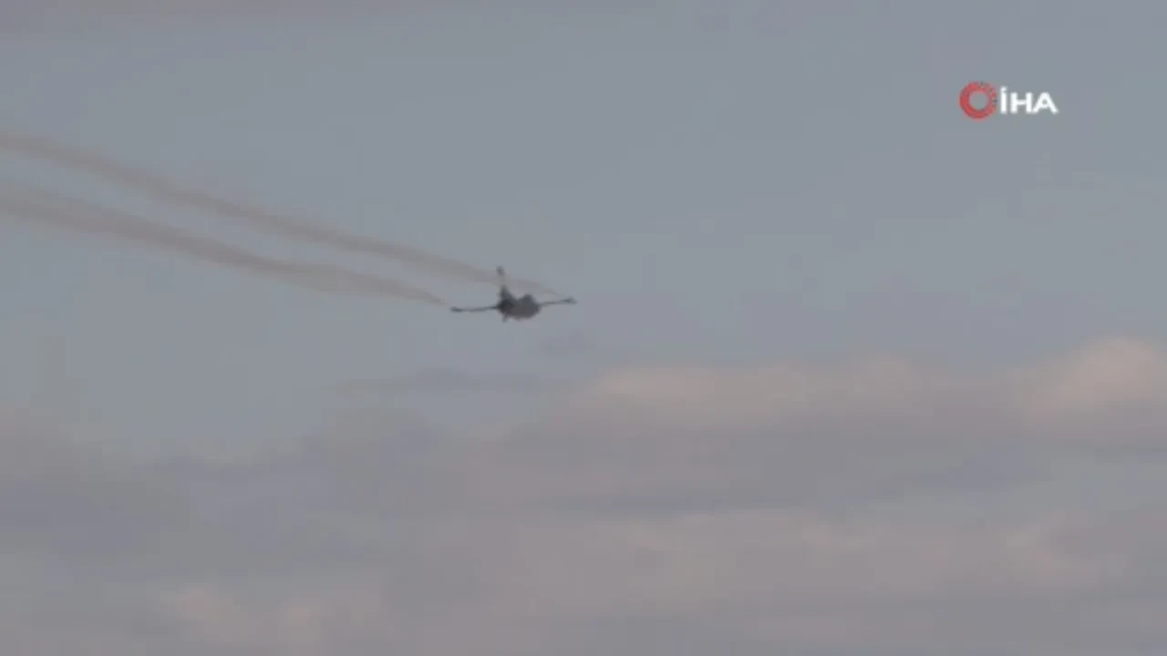 SOLOTÜRK'ten Cumhuriyet Bayramı'na nefes kesen selam! 