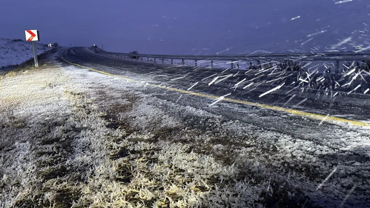 Yurdun doğusunda kar: Ardahan ve Kars beyaza büründü