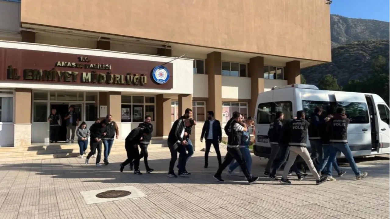 Amasya’da uyuşturucu operasyonu: Çok sayıda tutuklama var!