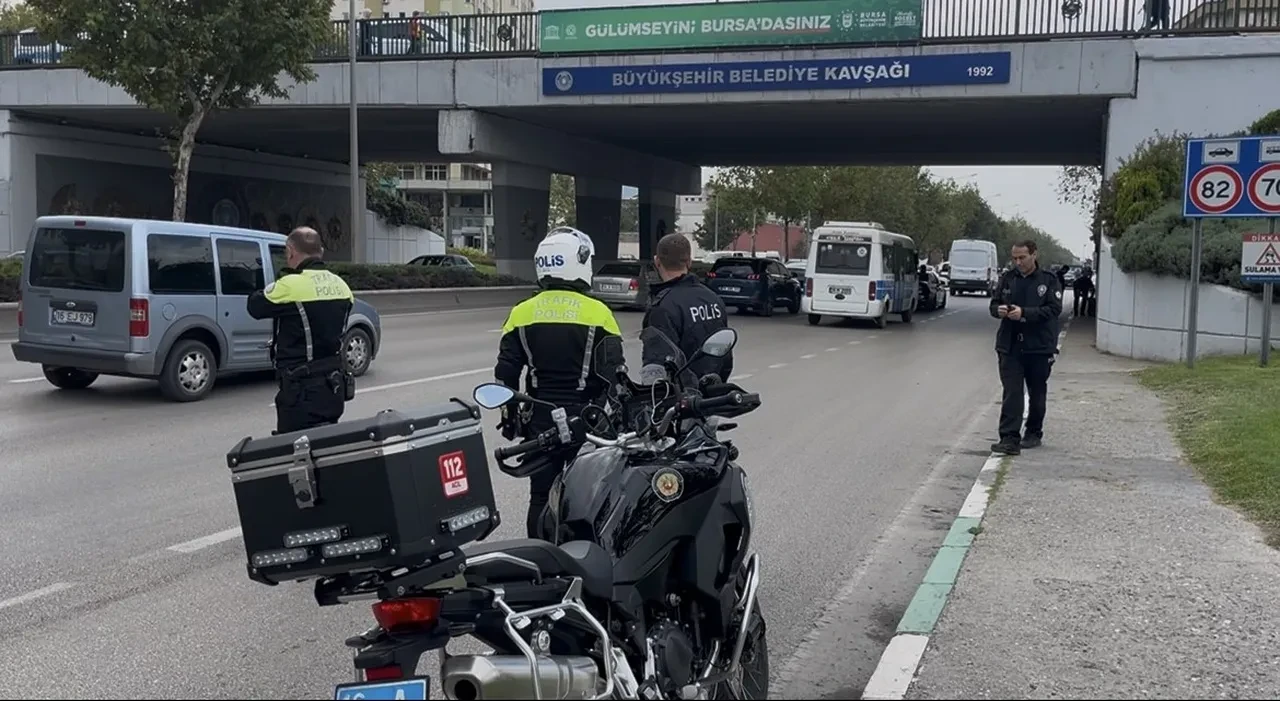Bursa'da korku dolu anlar! Boş bırakılan valiz ekipleri alarma geçirdi