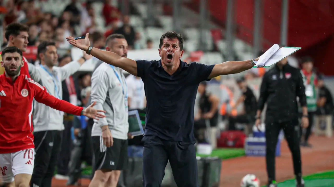 Emre Belözoğlu'ndan istifa açıklaması!