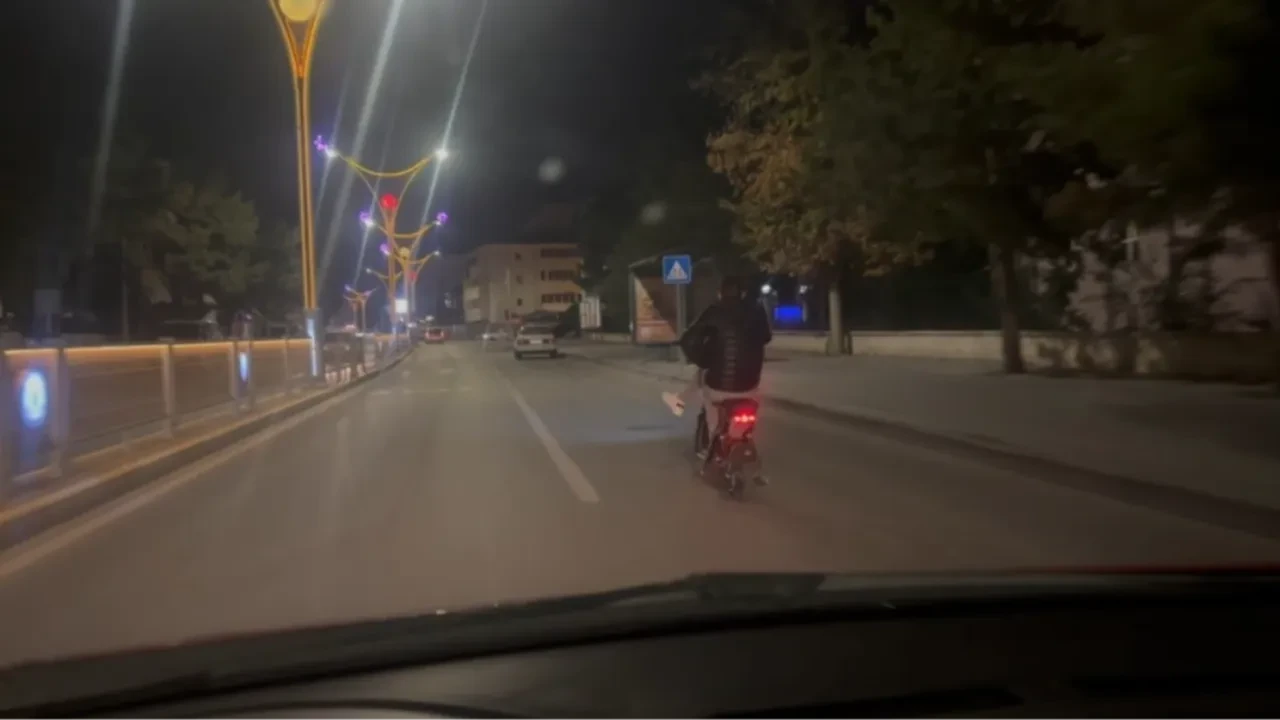 Erzincan'da hayrete düşüren görüntü! Rahatlığı pes dedirtti