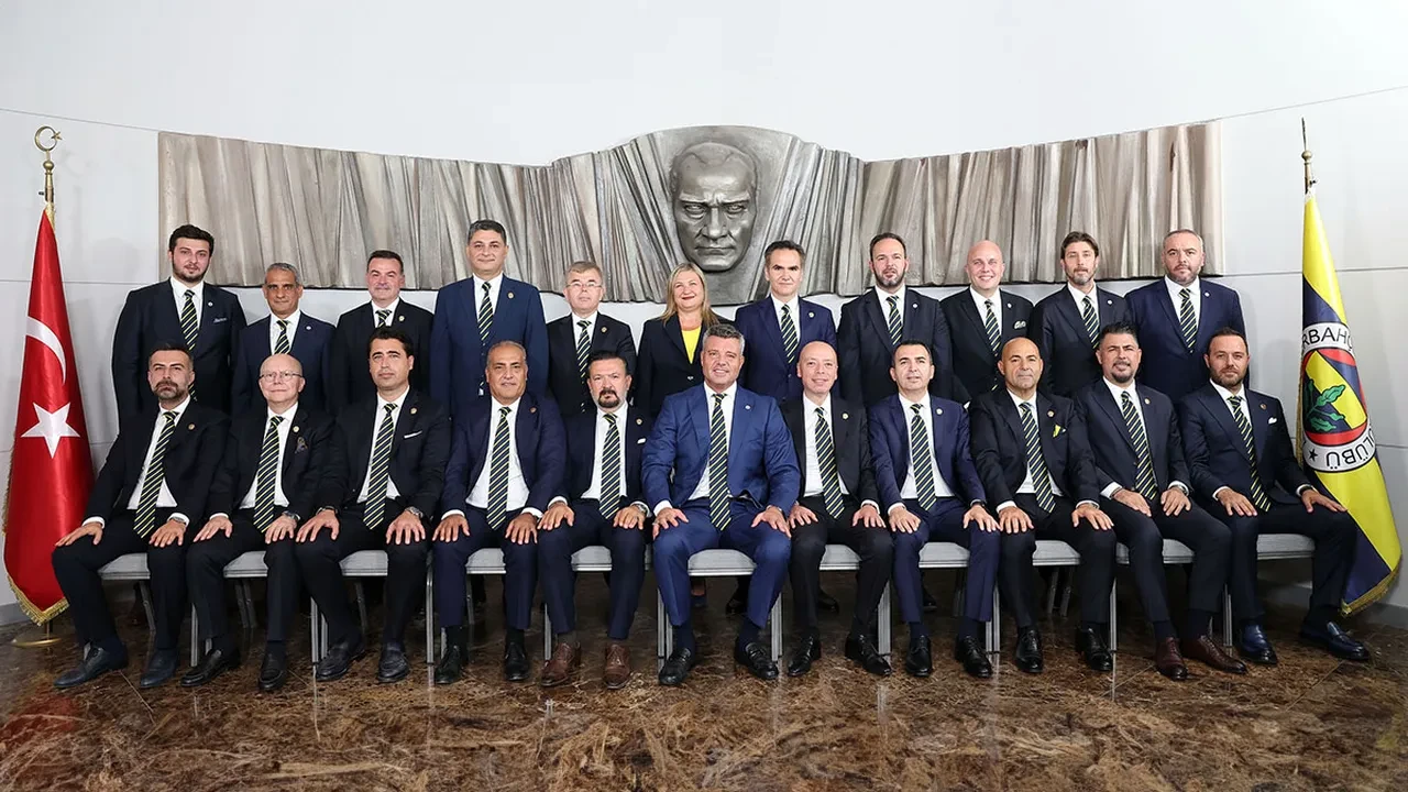 Fenerbahçe'de yeni yönetimin görev dağılımı resmileşti!