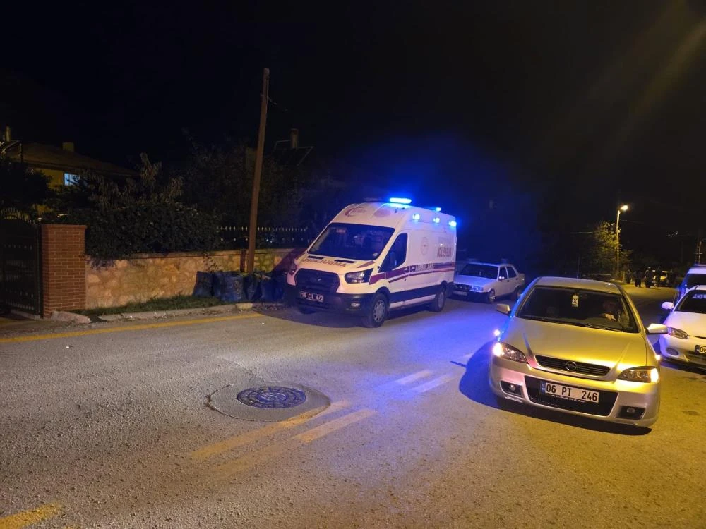 Ankara’da iki katlı bir binada çıkan yangında 2 kişi dumandan etkilendi