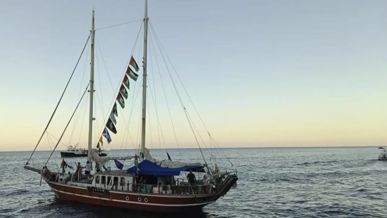 İsrail'in alıkoyduğu Türk aktivistlerin dönüş günü belli oldu
