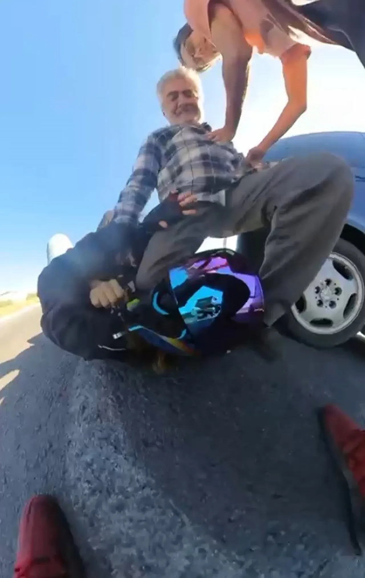 Kız arkadaşını darbeden adamın peşine düştü! İntikamını böyle aldı