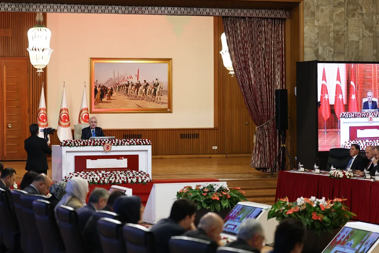 Komisyon çalışmalarında yol haritası belli oldu: Gündemde 'İmralı' yok