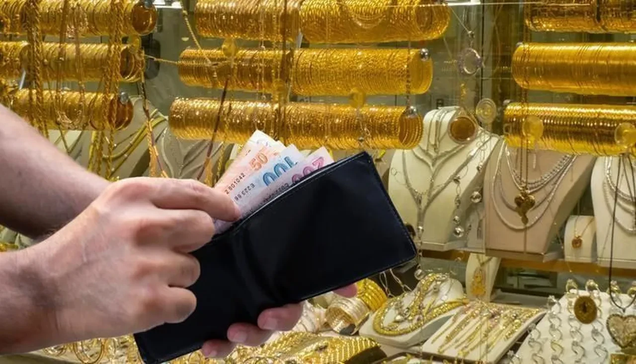 Altın düşmeye devam ediyor! İşte gramda günün ilk fiyatları