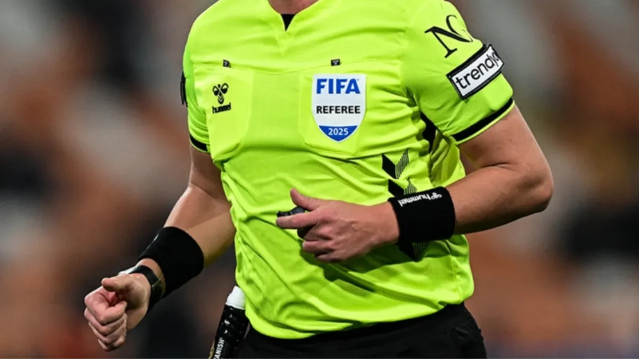 Bahis oynayan hakemler ceza alacak mı? Çok sayıda hakemin kariyeri bitebilir