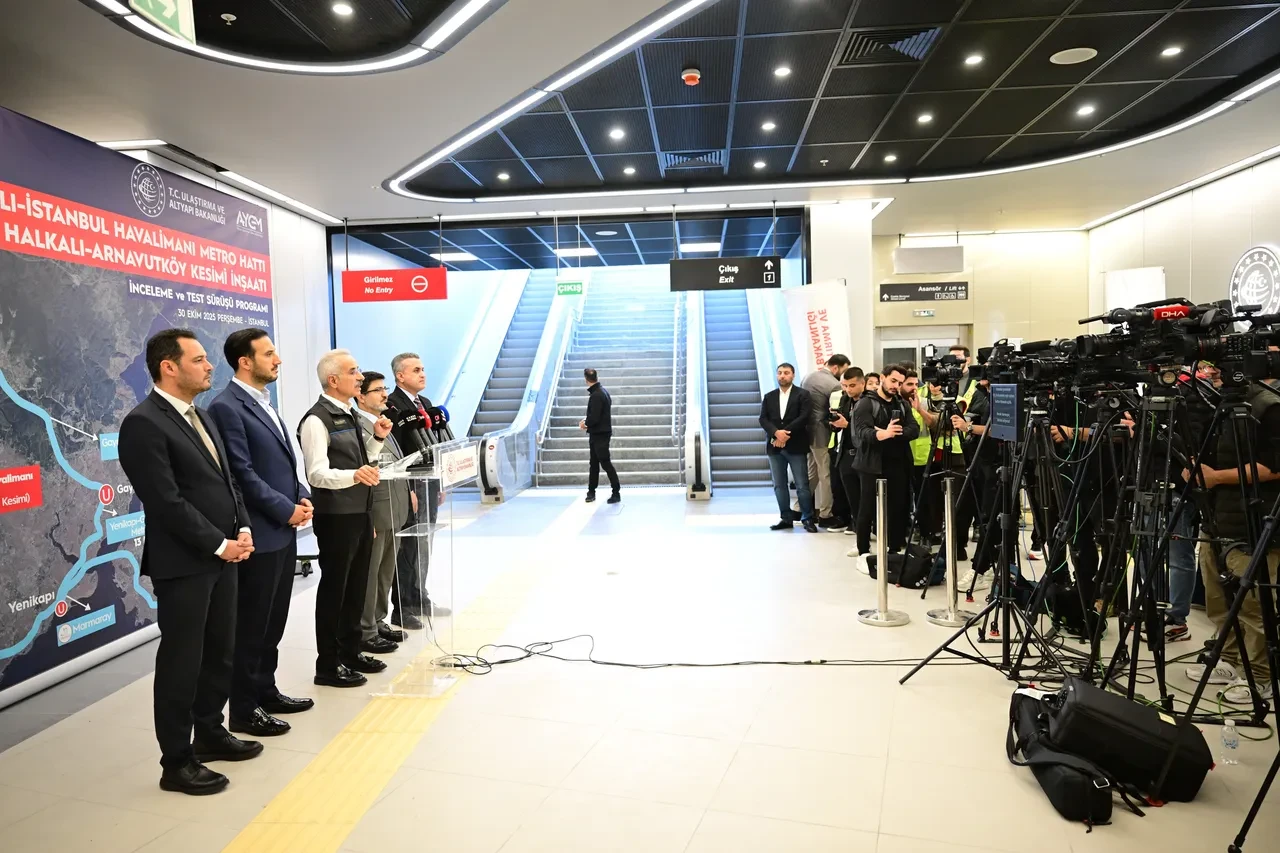 Bakan Uraloğlu müjdeyi verdi! Halkalı-İstanbul Havalimanı metrosuna geri sayım