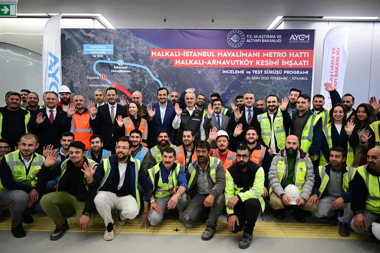 Bakan Uraloğlu müjdeyi verdi! Halkalı-İstanbul Havalimanı metrosuna geri sayım